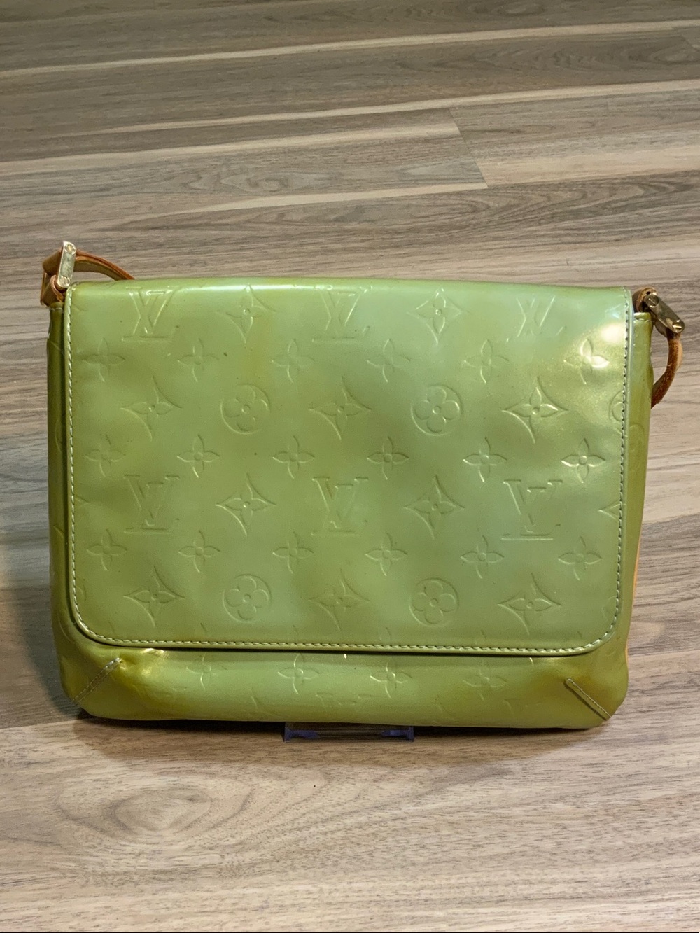 Vintage Louis Vuitton Vernis Thompson Street Bag - Lime Green